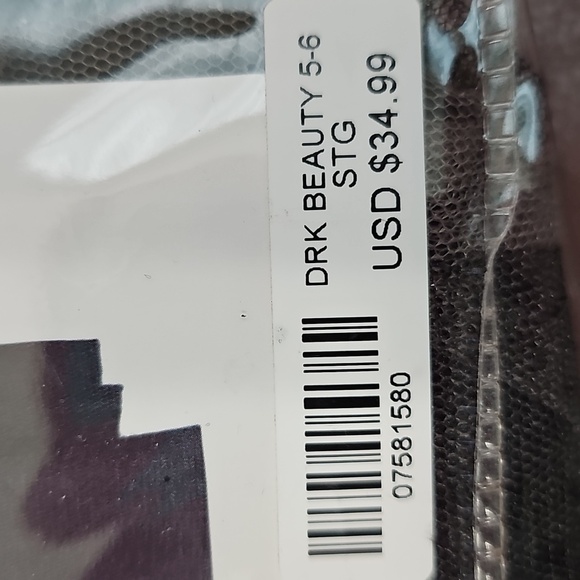 Spirit Halloween Dark Beauty Toddler Costume - Picture 5 of 6